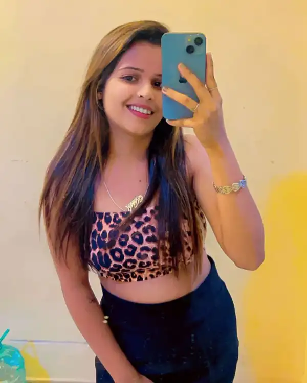 Nisha best call girls in Bandra